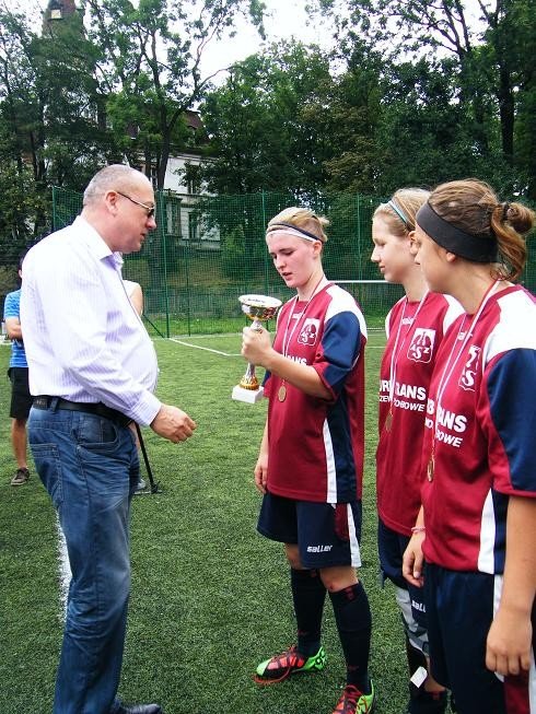 sukces-jeleniogorskich-pikarek-srebro-w-debiucie-35709