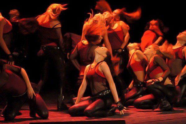 wybuchowa-bomba-artysnicka-po-festiwalu-w-teatrze-im-norwida-35716