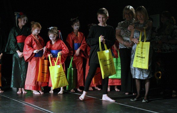 powiao-japonia-burza-braw-na-scenie-teatru-zdrojowego-35719