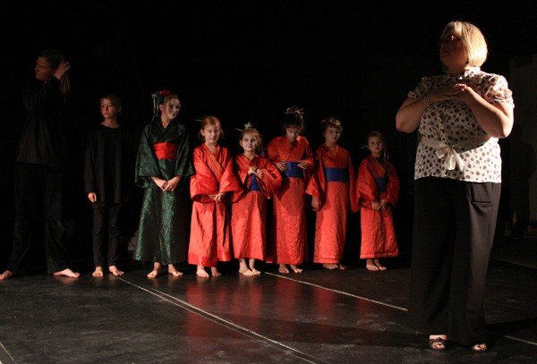powiao-japonia-burza-braw-na-scenie-teatru-zdrojowego-35719
