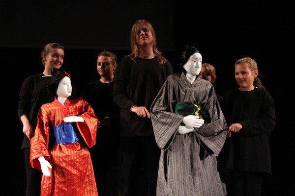powiao-japonia-burza-braw-na-scenie-teatru-zdrojowego-35719