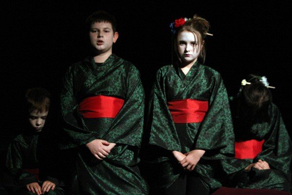 powiao-japonia-burza-braw-na-scenie-teatru-zdrojowego-35719