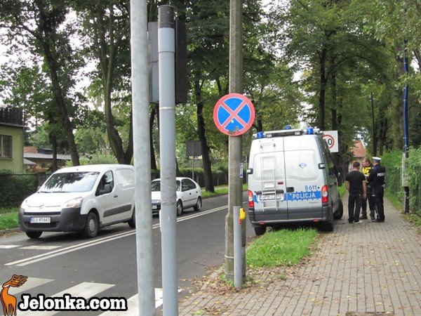 potrojna-stuczka-przed-czerwonym-swiatem-35935