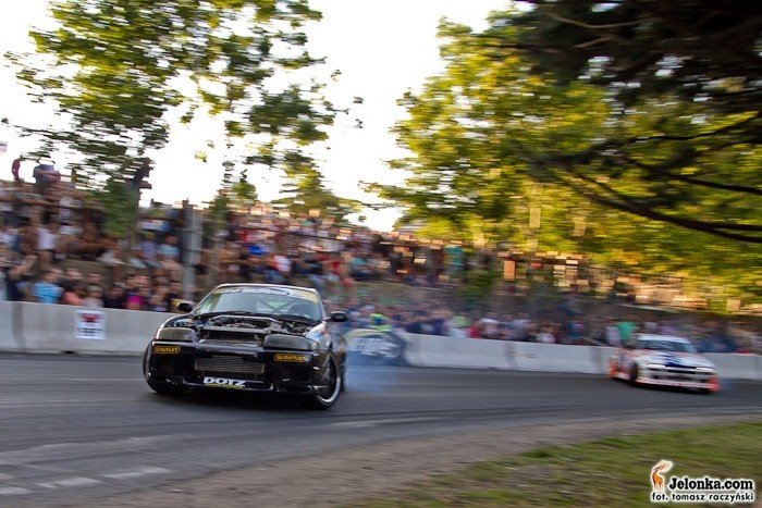 fotorelacja-z-drugiego-dnia-driftingowych-mistrzostw-polski-36000