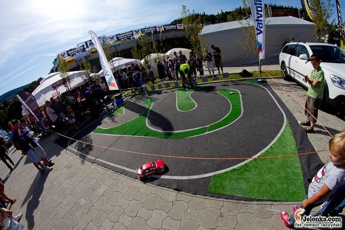 fotorelacja-z-drugiego-dnia-driftingowych-mistrzostw-polski-36000