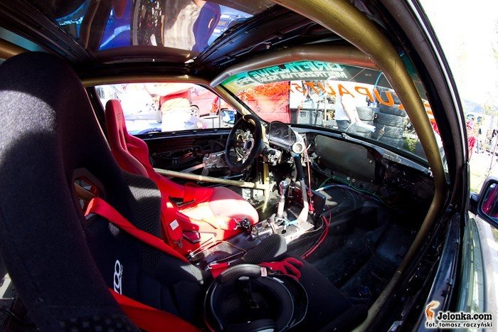 fotorelacja-z-drugiego-dnia-driftingowych-mistrzostw-polski-36000