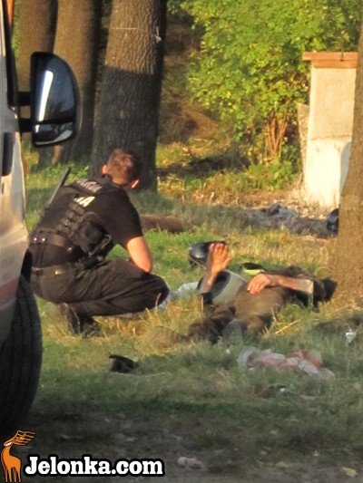 jecha-motocyklem-i-ama-wszystkie-przepisy-skonczy-na-drzewie-36091