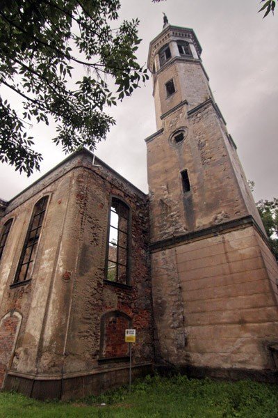 ruina-koscioa-ewangelickiego-czeka-na-zagospodarowanie-36100