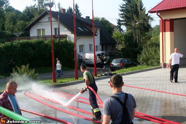 sponeli-kilka-metrow-od-straznicy-tragedia-w-dziwiszowie-36104