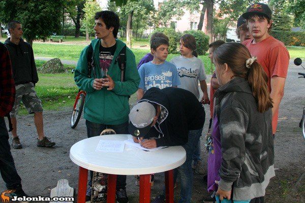 zrobcie-nam-skatepark-przy-parku-zizki-36114