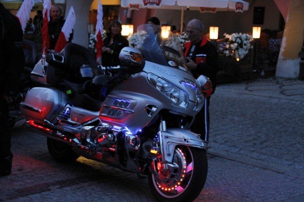 nalot-motocykli-na-jelenia-gore-gosno-bez-nagosnienia-36126