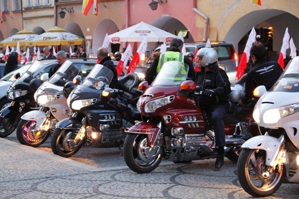 nalot-motocykli-na-jelenia-gore-gosno-bez-nagosnienia-36126
