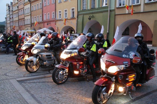 nalot-motocykli-na-jelenia-gore-gosno-bez-nagosnienia-36126