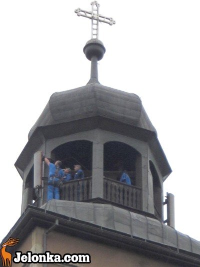 sporne-anteny-na-koscielnej-wiezy-36214