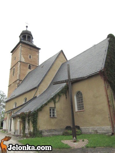 sporne-anteny-na-koscielnej-wiezy-36214