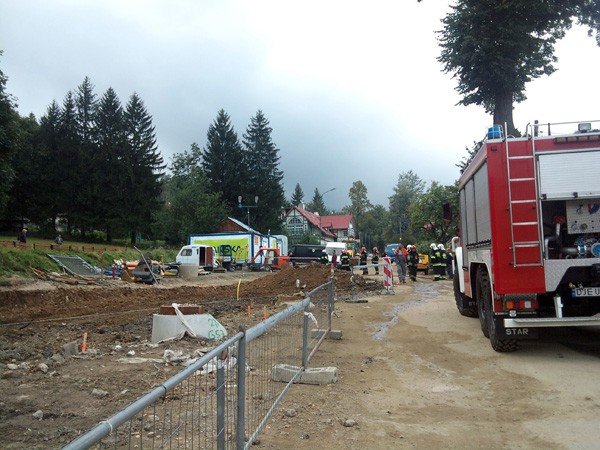 koparka-uszkodzia-gazociag-36240