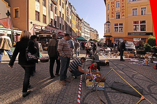 jarmark-bardzo-kolorowy-a-staroci-coraz-mniej-36245