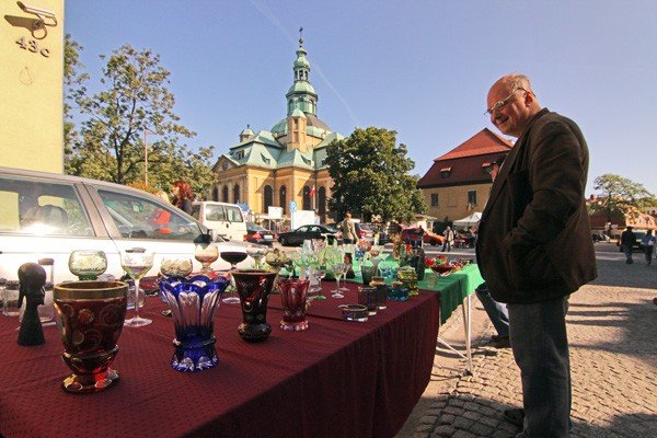 jarmark-bardzo-kolorowy-a-staroci-coraz-mniej-36245