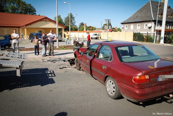 czoowka-przy-biedronce-bo-nie-ustapi-pierwszenstwa-36246