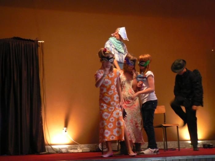 o-internetowym-naogu-czyli-ewangelizujac-poprzez-teatr-36250