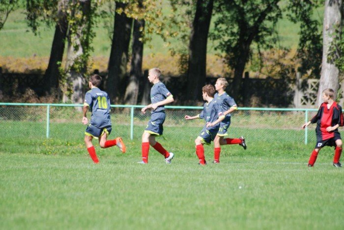 skromne-zwyciestwo-nad-czarnymi-36292
