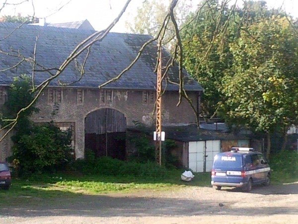 zmar-na-ulicy-wiejskiej-bezdomny-36329