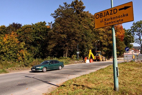 objazdy-w-kowarach-beda-trzy-pasy-na-karkonoskiej-36438