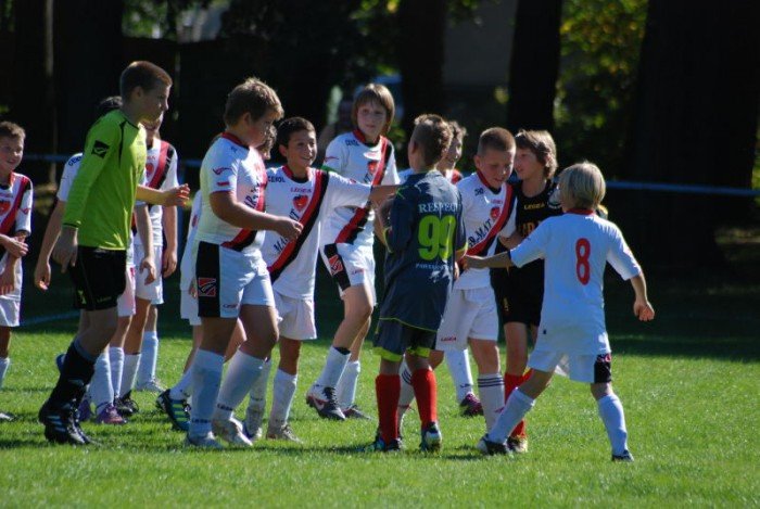 uzyce-luban-na-kolanach-dwadziescia-bramek-chojnika-foto-36449