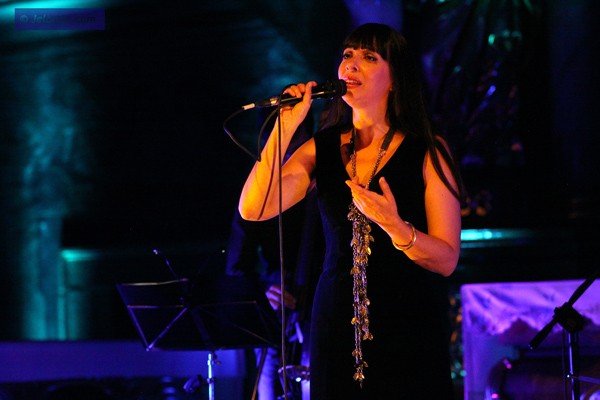dusza-i-los-tereza-salgueiro-zaspiewaa-w-swiatyni-aski-36493