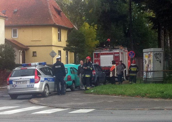 niedzielne-kraksy-przez-nadmierna-predkosc-i-nieuwage-36523