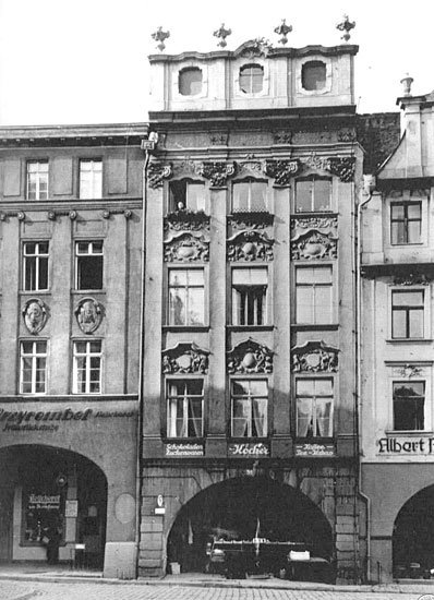 Niemiecka pocztówka z kamienicą nr 52 (według dzisiejszej numeracji).