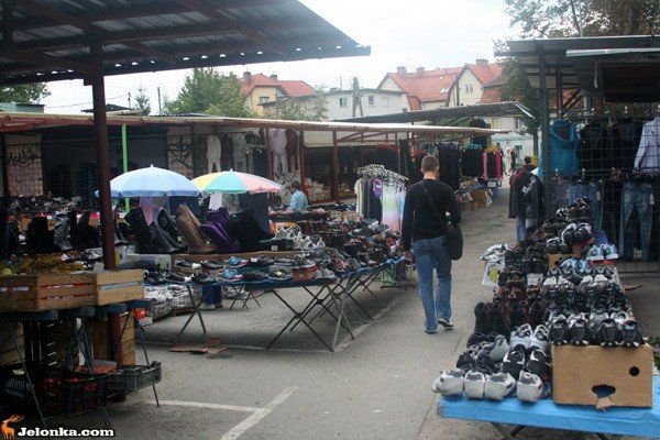 na-cieplickim-ryneczku-chca-dziaac-kupcy-z-zabobrza-36586
