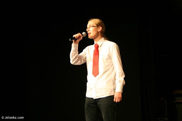 oswiatowe-swieto-nagrody-honory-odznaczenia-36602