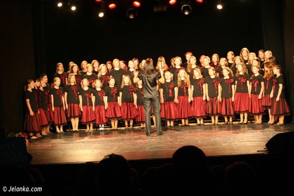 oswiatowe-swieto-nagrody-honory-odznaczenia-36602