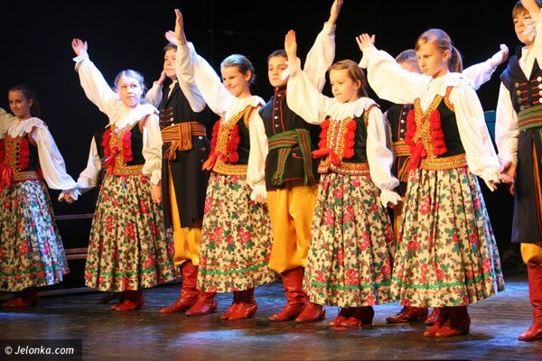 oswiatowe-swieto-nagrody-honory-odznaczenia-36602