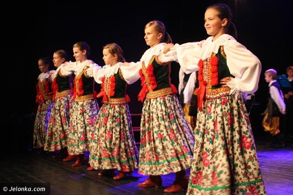 oswiatowe-swieto-nagrody-honory-odznaczenia-36602
