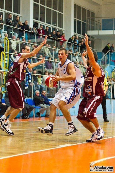 zatrzymali-niesobskiego-wygrali-mecz-foto-36617