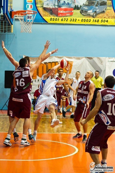 zatrzymali-niesobskiego-wygrali-mecz-foto-36617