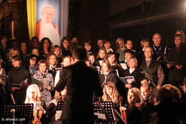 bo-miosc-silniejsza-jest-triumf-zycia-w-bazylice-36637