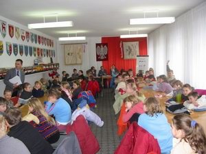 dzieciaki-z-dabrowki-i-odk-z-wizyta-w-siedzibie-mzk-3665