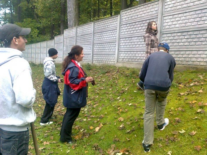 sadzac-drzewa-ucza-sie-szacunku-do-przyrody-36790