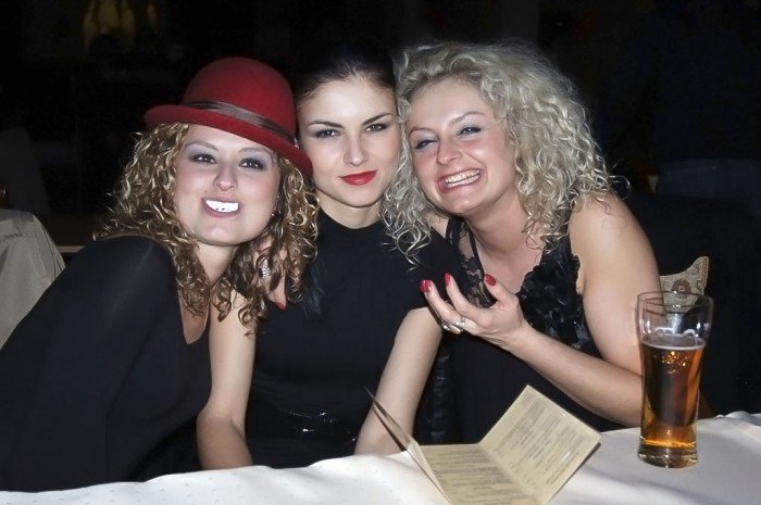 byy-utopce-upiory-i-inne-mary-sobota-z-duchami-36874