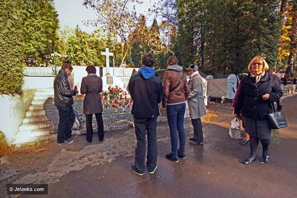 wszyscy-swieci-raduja-sie-w-niebie-36904