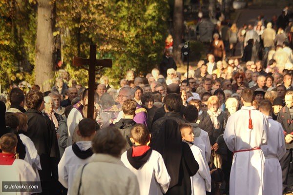 wszyscy-swieci-raduja-sie-w-niebie-36904