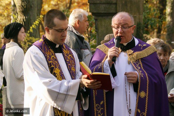 wszyscy-swieci-raduja-sie-w-niebie-36904