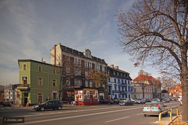 Dzisiejszy plac kard. Wyszyńskiego i dawna stacja z minibarem.