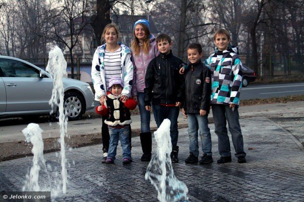 bajkowy-wodotrysk-na-przebudowanym-skwerku-37048