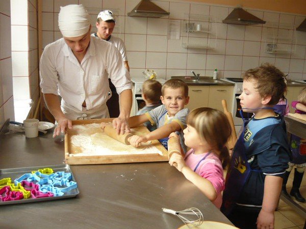 stacja-kuchcikowo-dla-najmodszych-w-gastronomie-37064