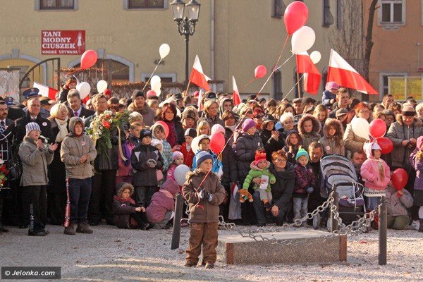 niepodlegosc-jest-jak-powietrze-czy-jelenia-gora-kocha-polske-37069