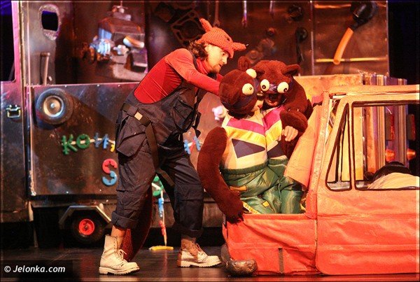 hochsztapler-i-fachowcy-po-premierze-w-odnowionym-teatrze-zdrojowym-37094